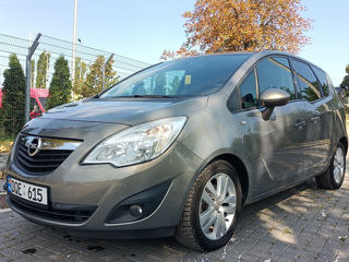 Opel Meriva foto 1