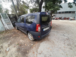 Dacia Logan foto 4