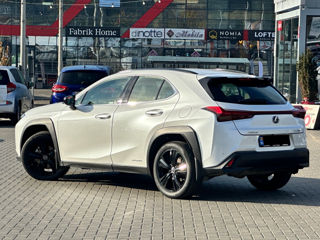 Lexus UX foto 5