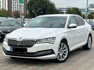 Skoda Superb foto 1