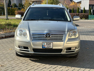 Toyota Avensis foto 3