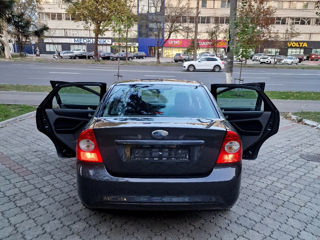 Ford Focus foto 4