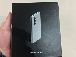 Samsung galaxy z fold 6 12/512 new!!! foto 1