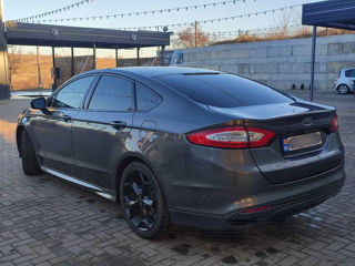 Ford Mondeo foto 3