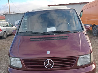 Mercedes Vito foto 2