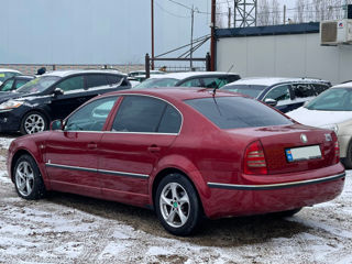 Skoda Superb foto 8