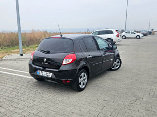 Renault Clio foto 3