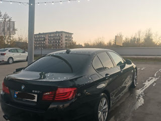 BMW 5 Series foto 5