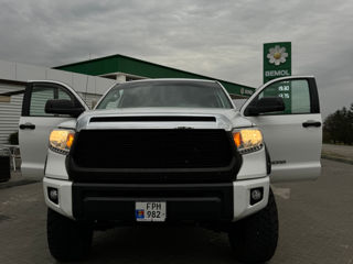 Toyota Tundra foto 3