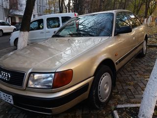 Audi 100 foto 4