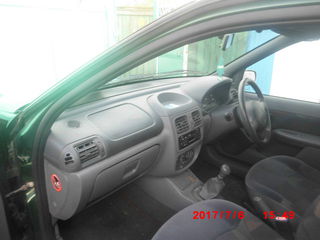 Renault Clio foto 1