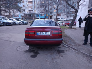 Volkswagen Passat foto 3