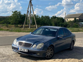 Mercedes E-Class foto 3