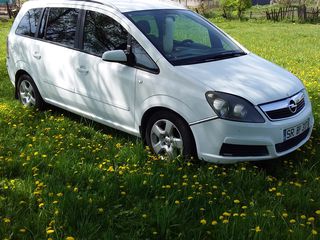 Opel Zafira foto 4