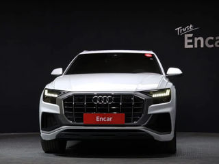 Audi Q8 foto 3