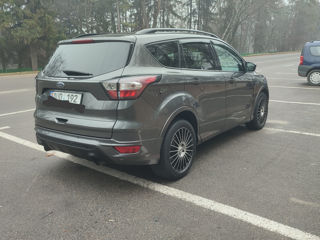 Ford Kuga foto 9