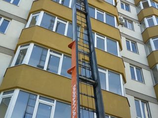Lift mobil chirie de 42 metri Et 13-14