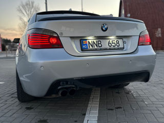 BMW 5 Series foto 7