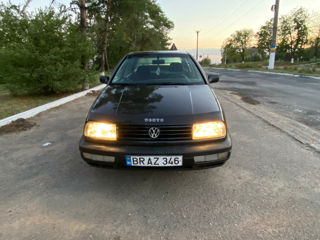 Volkswagen Vento foto 5