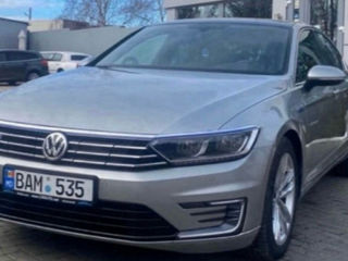 Volkswagen Passat foto 2