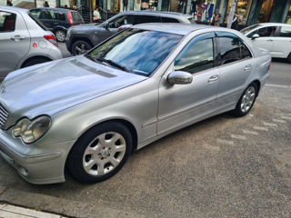 Mercedes C-Class foto 5