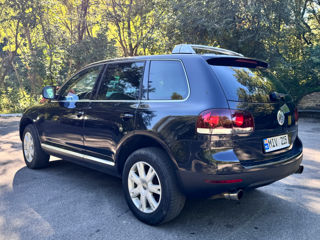 Volkswagen Touareg foto 3