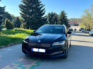 Skoda Superb foto 1