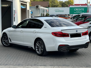 BMW 5 Series foto 4