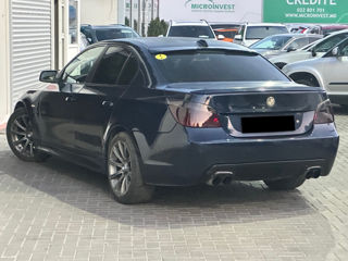 BMW 5 Series foto 3