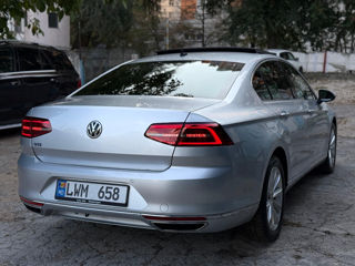 Volkswagen Passat foto 2