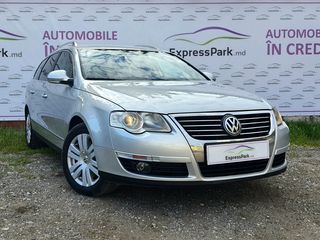 Volkswagen Passat foto 1