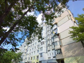 Apartament cu 4 camere, 76 m², Botanica, Chișinău foto 1