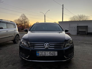 Volkswagen Passat foto 2