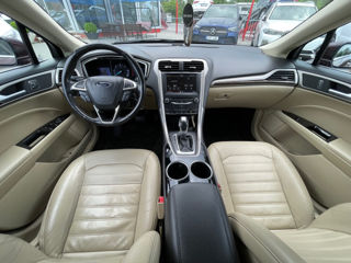 Ford Fusion foto 16