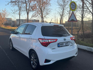 Toyota Yaris foto 6