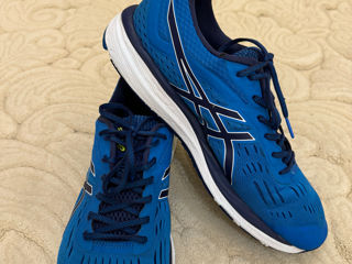 Asics foto 5