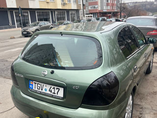 Nissan Almera foto 5