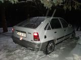 Opel Kadett foto 3