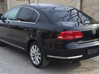 Volkswagen Passat foto 2