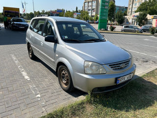 KIA Carens foto 3