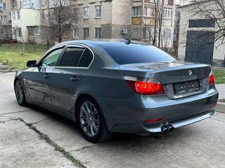 BMW 5 Series foto 6