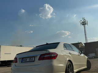 Mercedes E-Class foto 3