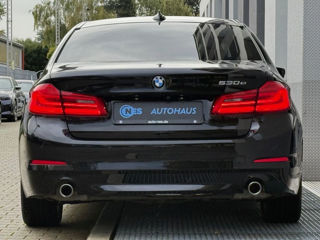 BMW 5 Series foto 3