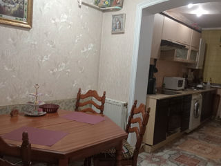 Apartament cu 2 camere, 65 m², Botanica, Chișinău foto 3