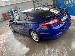 Ford Mondeo foto 7