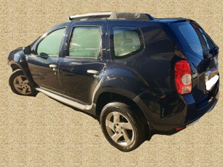 Piese Dacia Duster 2010-2017 Motor / Cutie /Caroserie/Jante/Suspensie/Faruri/Stopuri/Salon. foto 3