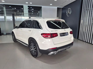 Mercedes GLC foto 2