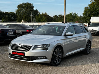 Skoda Superb foto 3