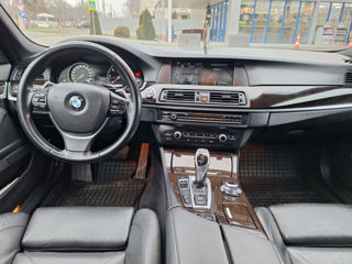 BMW 5 Series foto 4