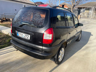 Opel Zafira foto 5